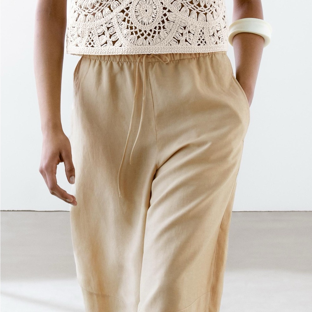 Massimo Dutti Cream Crochet Sleeveless Top NWT - Picture 3 of 10